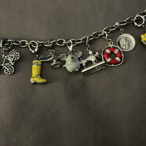 Sterling silver charm bracelet, some charms are Fossil, all are 925 silver - Picture 2 of 6